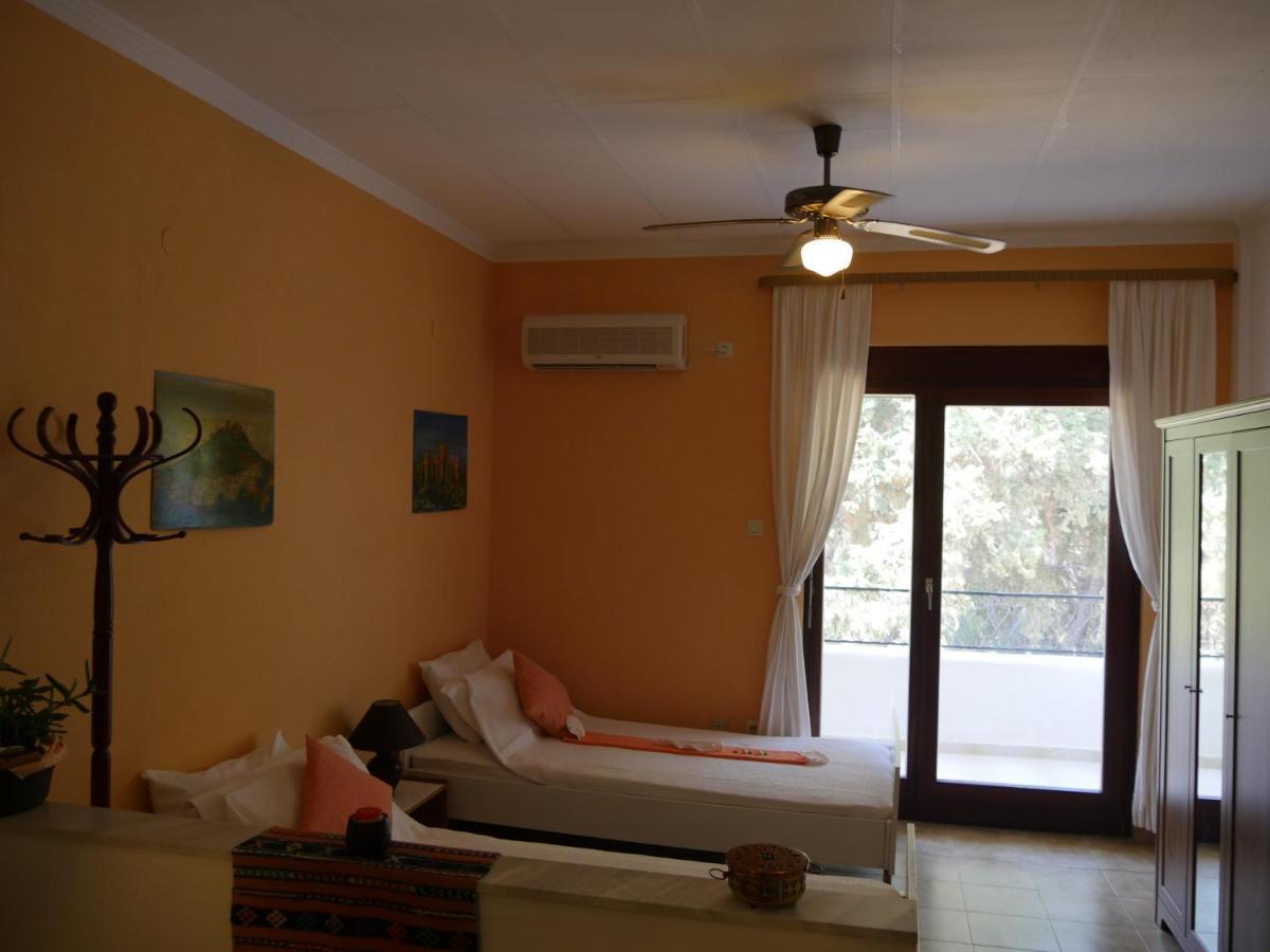 Helios-Rhodos-Apartments Koskinou  Bagian luar foto